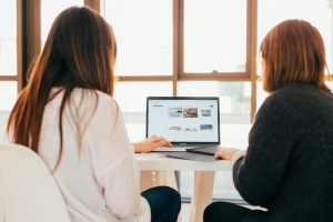 Choosing a Customer Journey Automation Platform Choosing a Customer Journey Automation Platform